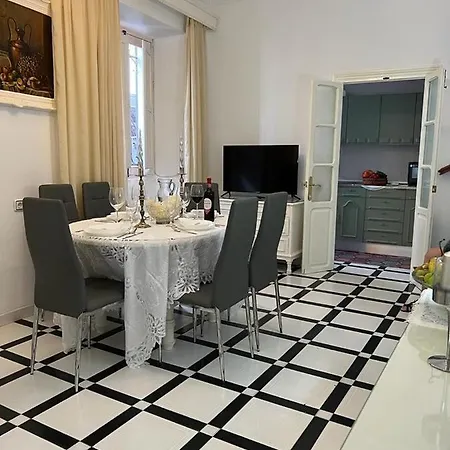 Casa Villalon 펜션 *